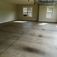 before-photo-garage-floor-epoxy-newnan-georgia